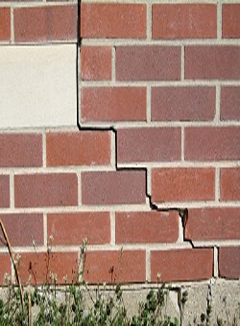 photo of a rotating foundation wall with cracks in Edina
